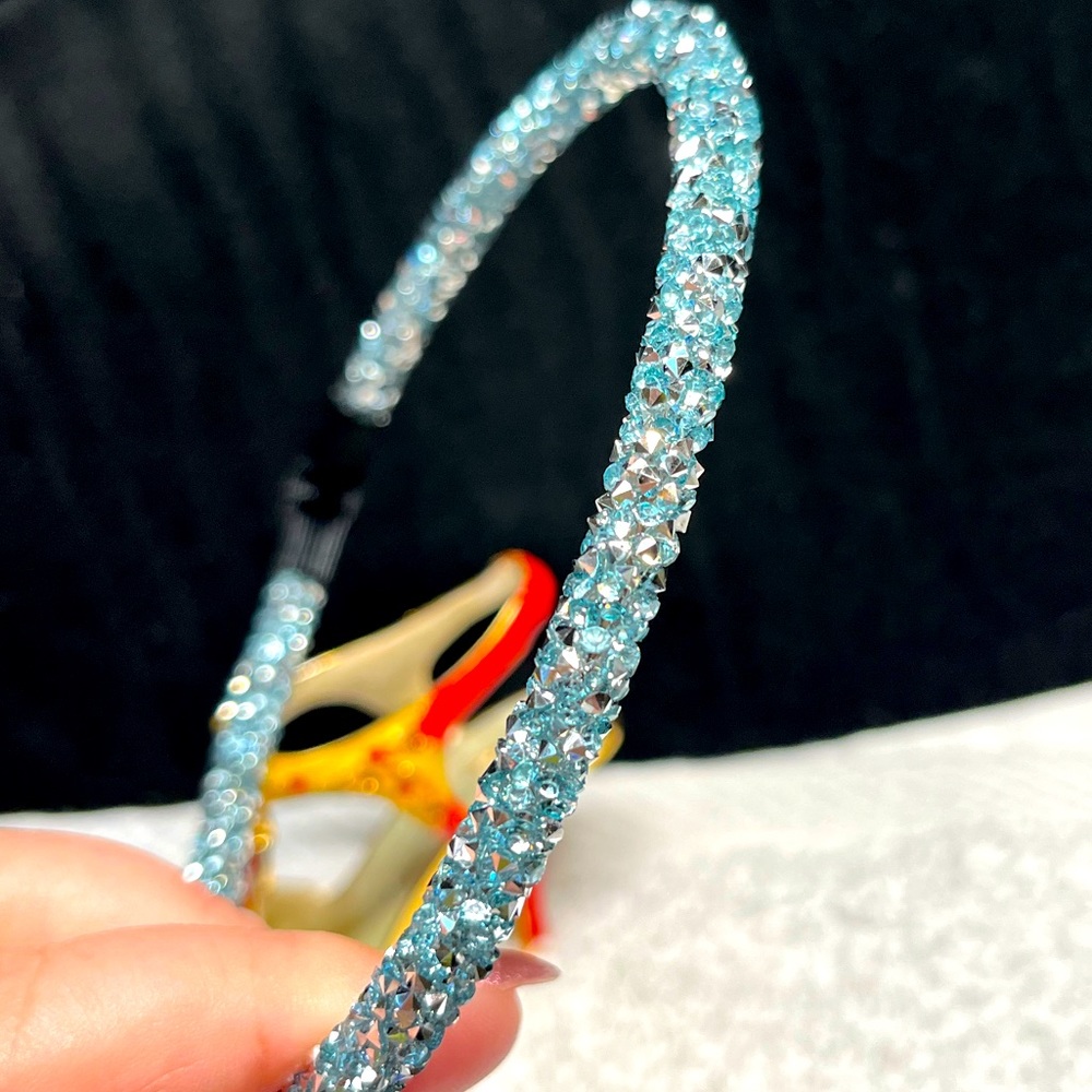 Rhinestone Beaded and crystal headband -very pretty standard size